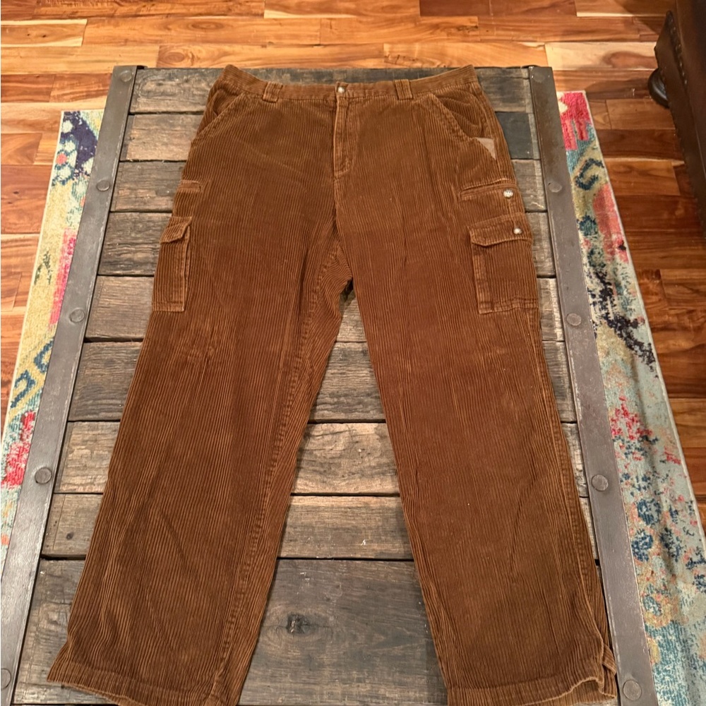 Cabela’s Corduroy Cargo Pants Outfitter series W42xL34
